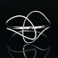 Gorgeous 18k Diamond Hinged Bangle Bracelet 0.91tdw 