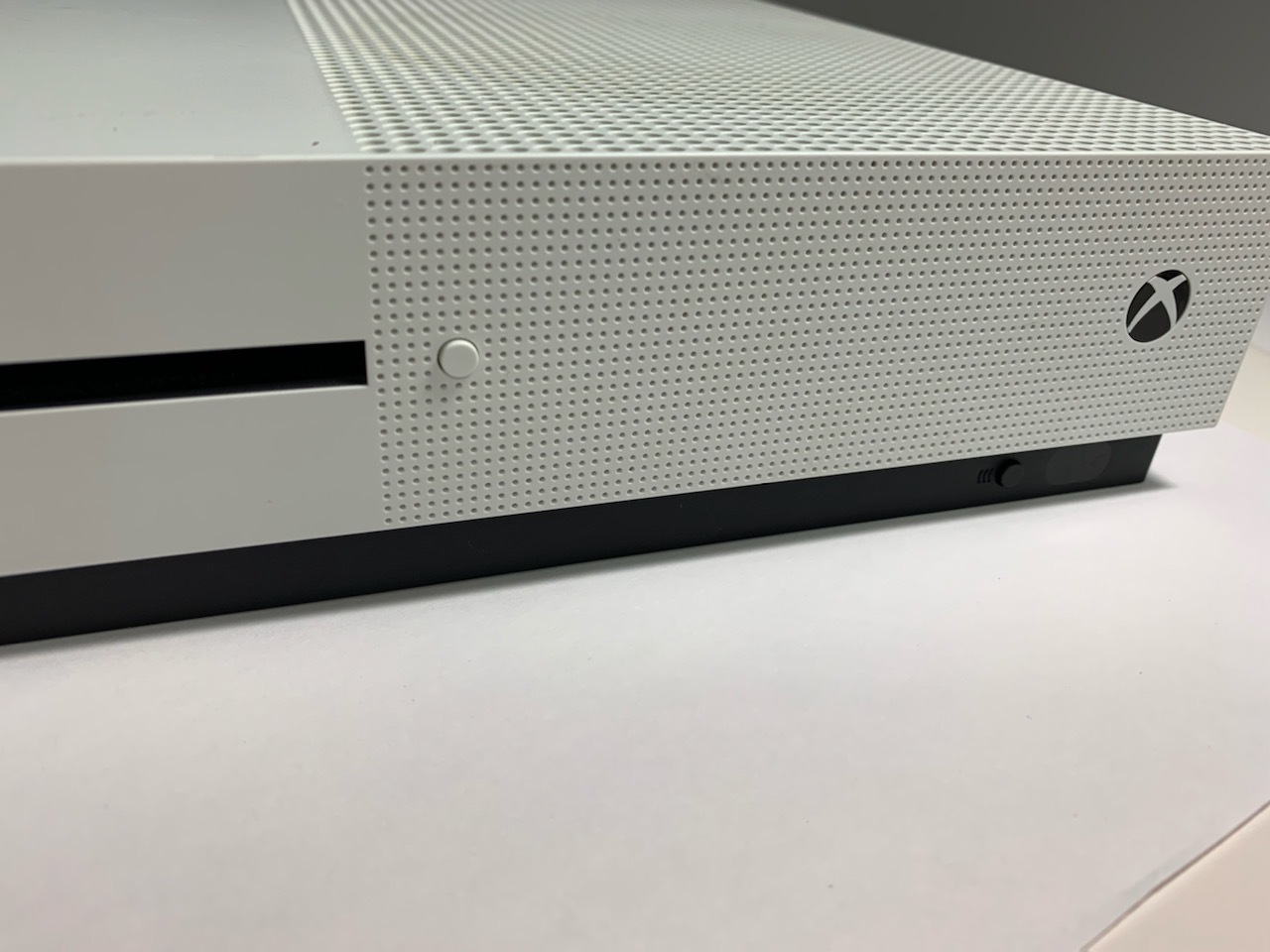 За сколько можно продать xbox one s 1tb в 2021