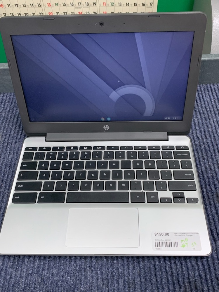 HP Chromebook 11-V010WM w/charging cord. | Walt's Pawn & Jewelry Buyer